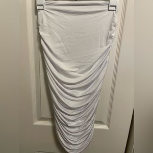 White scrunch skirt